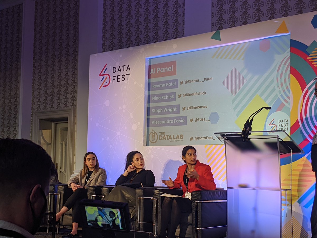 dawnmcarahunter's tweet photo. "The majority of people are uncomfortable with the use of facial recognition in schools" @Reema__Patel on engaging parents and young people in the use of their data #data #ai #DataSummit21 @DataFest_ https://t.co/dzoNLAXmHO