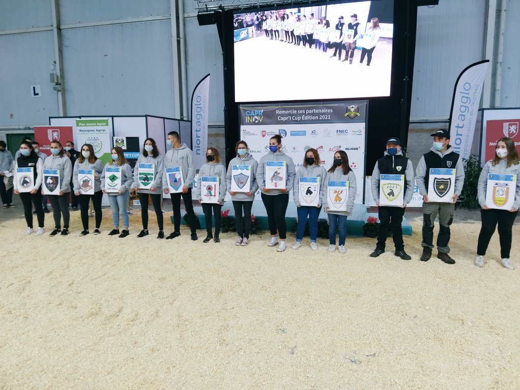 Caprinov's tweet photo. Le salon #caprinov2021 a officiellement ouvert ses portes avec l'inauguration de la première édition de #capricup qui met en compétition différentes écoles agricoles dans plusieurs épreuves en rapport avec la filière caprine.
#FondationXavierBernard https://t.co/MR5b0Dv7AQ