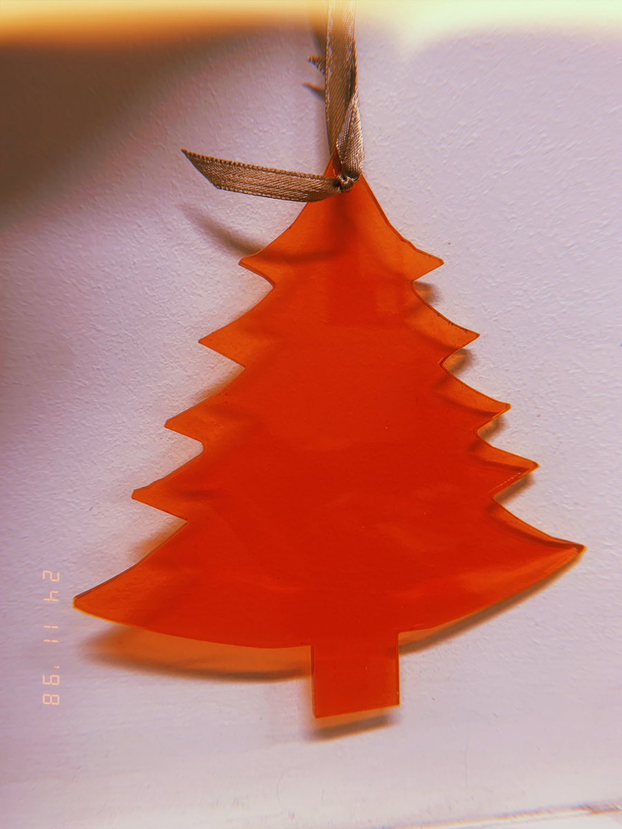 FHS_DANDT's tweet photo. It’s our Expressive arts showcase tomorrow night! Here’s a preview of some of the items made by FHS DT that will be on sale there! Get your tickets on ParentPay now! #expressivearts #crafting #fhsandproud #gifts #christmas2021 https://t.co/x4alEPQZUR