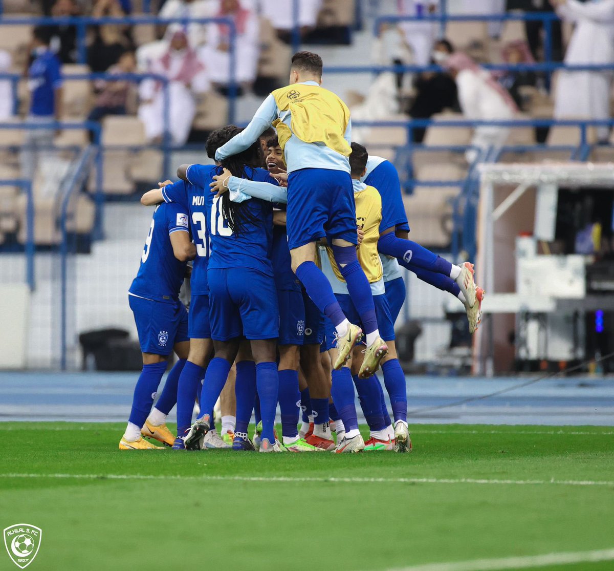 marega91's tweet photo. I dedicate my goal to my family, friends and fans 💙 
Well done for the team 💪🏿

#alhamdulilah #الهلال_كبير_آسيا #زعيم_اسيا https://t.co/hs8yUPryRj
