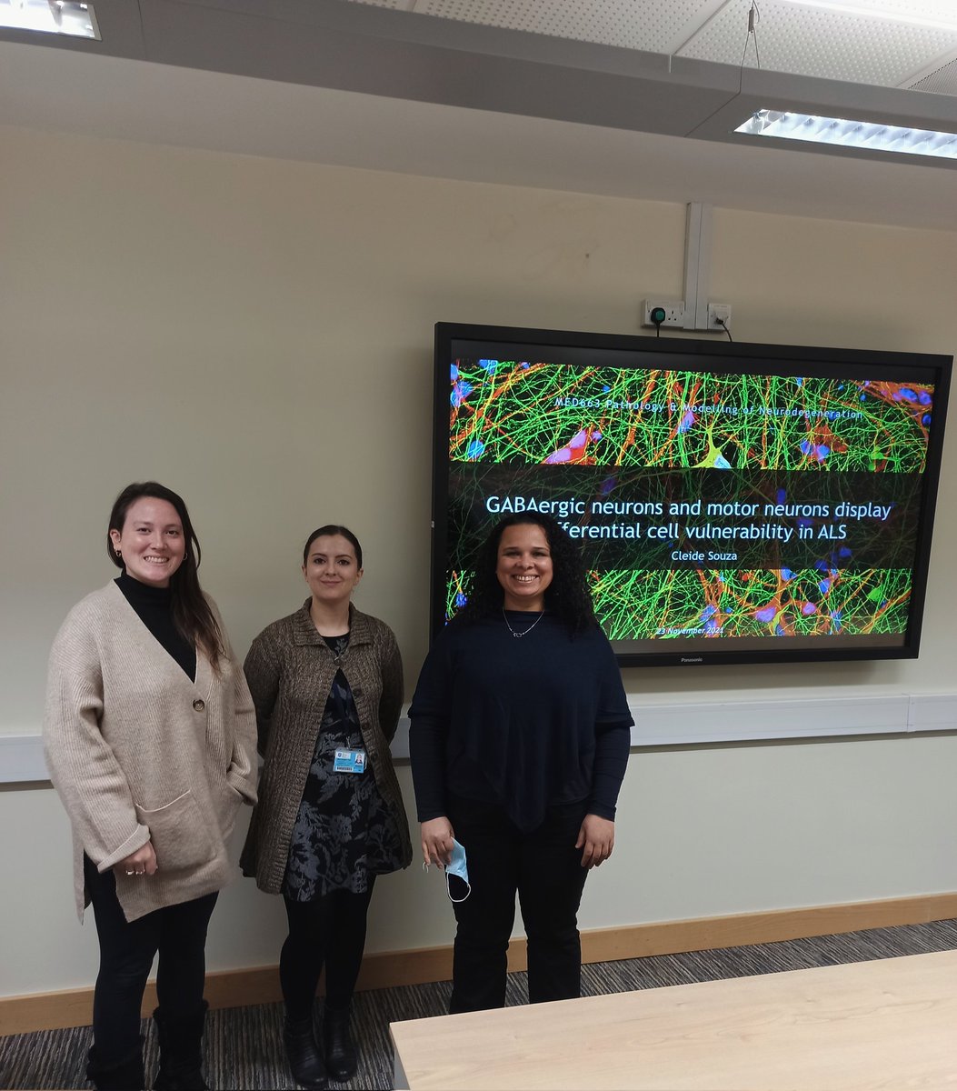 First teaching experience ever as #PhDstudent at the <a href="/sheffielduni/">The University of Sheffield</a> together with <a href="/CleideNeuro/">Cleide Souza</a> <a href="/JannigjeKok/">Jannigje Kok</a>. My talk was about my PhD project, development of a human 'in vitro' #BBB model for therapeutic approaches in #ALS.
<a href="/ENeurotrophin/">EuroNeurotrophin</a> <a href="/FerraiuoloLab/">The Ferraiuolo Lab</a> @sheffunimdh
#PhDLife