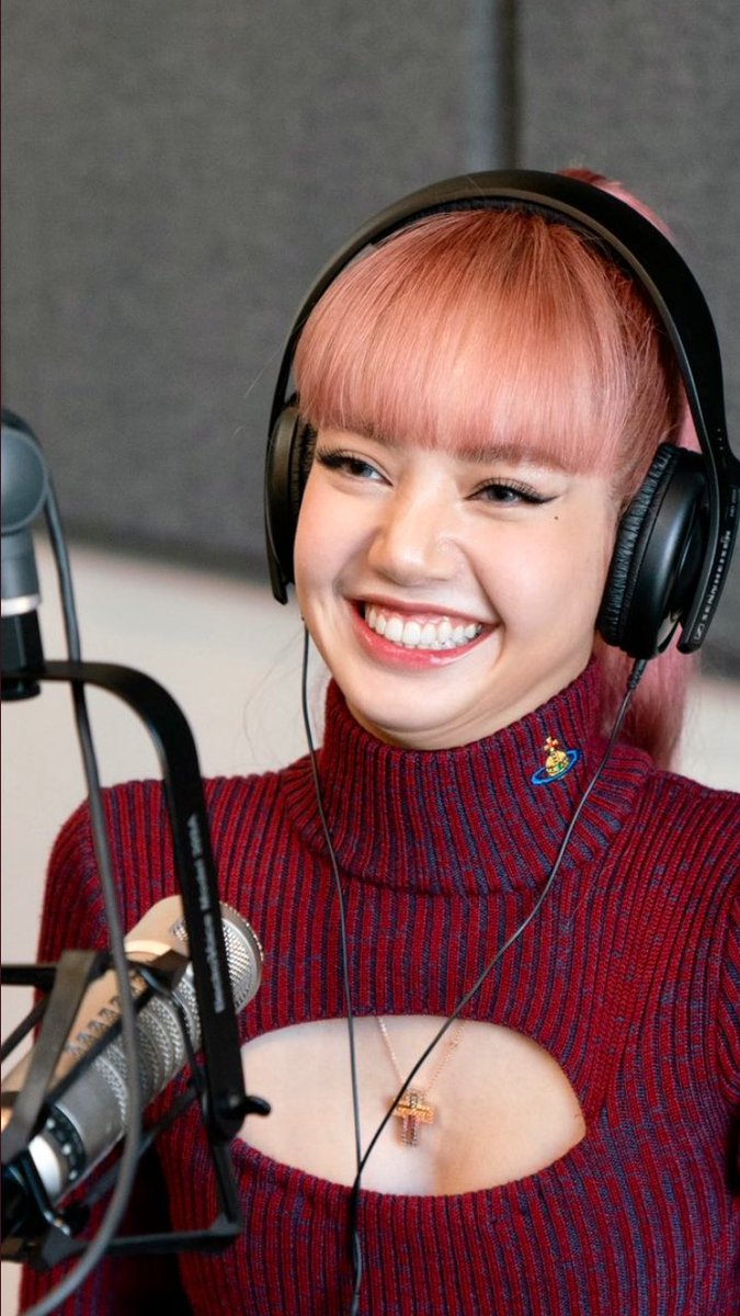 พึ่งเห็นข่าวว่าน้องติดโควิด ตกใจมาก ไม่เป็นไรนะคนเก่งเดี๋ยวหาย กลับมาแข็งแรงไวๆนะ เป็นกำลังใจให้หนูเสมอ💗
"GET WELL SOON LISA"