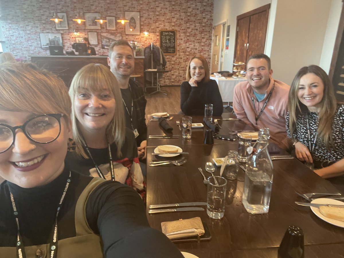 KatyClark3's tweet photo. Come and work with us @gatesheadcoll marketing team. We occasionally go out for lunch! https://t.co/kgtt7AxkA2 https://t.co/mjLBE3hIbe