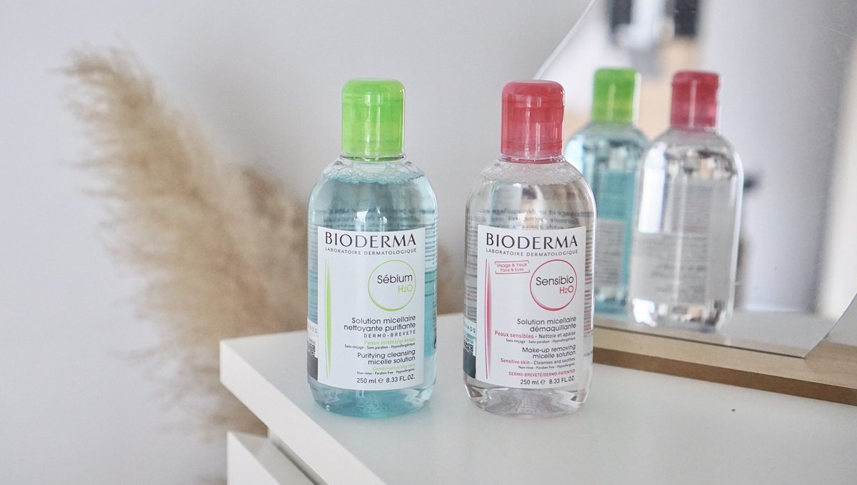 Mlie_Makeup's tweet photo. คลีนซิ่งตัวดังในตำนาน #SensibioH2O #SebiumH2O จาก #Bioderma ทุกคนชอบสูตรไหนกัน หมวยชอบสูตรสีเขียวเพราะเป็นคนหน้ามันตัวนี้ช่วยลดสิวด้วยแต่อ่อนโยน ไม่แห้งตึง ส่วนสีชมพูเหมาะกับคนผิวแพ้ง่ายไม่ทำร้ายผิว มีมา #แจก 4 รางวัลน้า (สูตรละ 2 รางวัล) *บอกเหตุผลว่าอยากได้สูตรไหน ประกาศ 30 พย https://t.co/lp5l4pVCS5