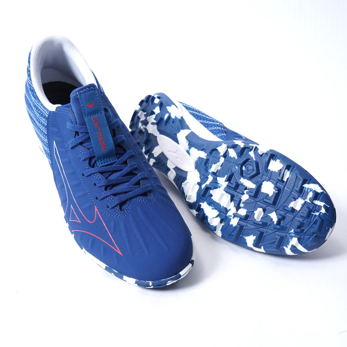 soccershop_kamo's tweet photo. #ミズノ「レビュラサラ」NEWカラー!
https://t.co/Qt6u6VDpEQ
革新のクイックネス。
#フットサル 専用設計の「#REBULA SALA」TF＆INモデルのNEWカラーが登場！
ZEROGLIDE LITEカップインソール搭載モデル！ https://t.co/WZaRF3NcQy