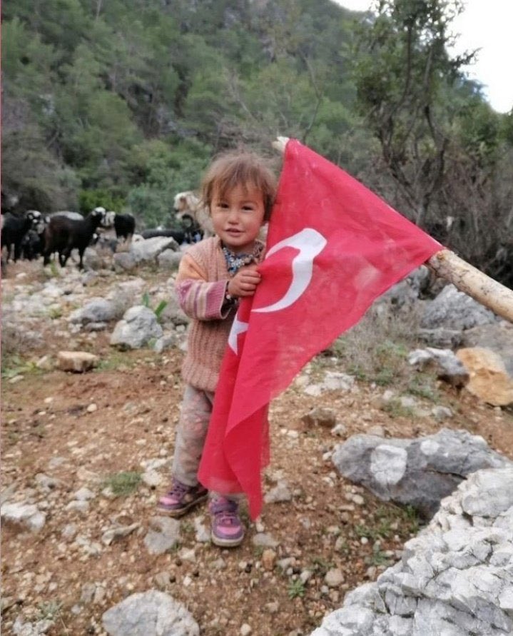 #mügeanlı Aynı evrende yaşamamalı cellatlar ve çocuklar; Ya ölmeli cellatlar, ya da hiç doğmamalı çocuklar