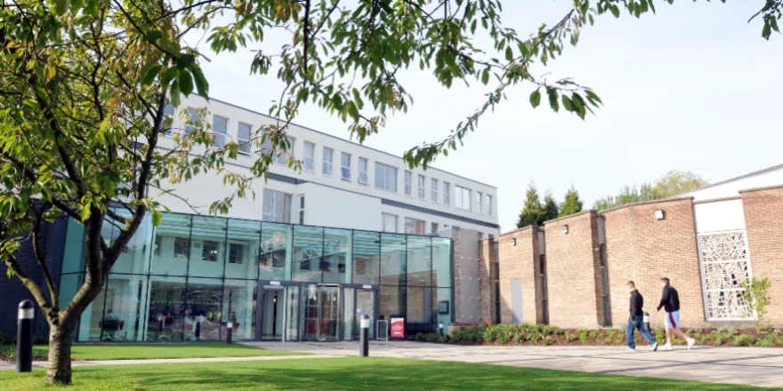 LTUNewsroom's tweet photo. Leeds Trinity University has been announced as the official delivery partner for the @churchofengland’s National Professional Qualifications (NPQ) in Senior Leadership and Leading Teaching. 

Read more: 
https://t.co/lOUfcvg5Gz https://t.co/FbnxudNjJu