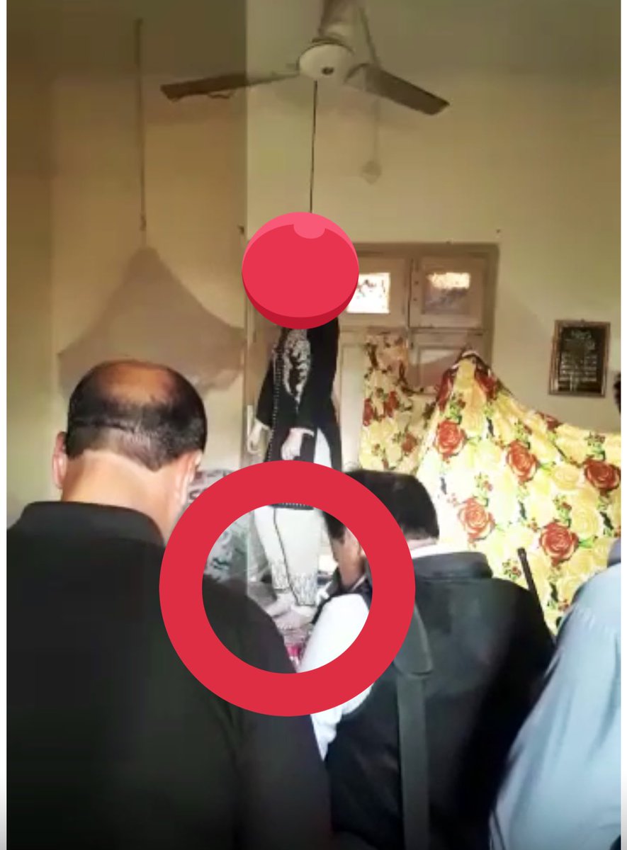 SindhuSorath's tweet photo. 4th year mbbs student found dead in her room. One can clear see her feet placed on the table while a rope is seen attached with ceiling fan to fabricate as suicidal
It is not the first homicidal case happened at Chandka Med. College, fair investigation is required unlike Nimrat’s https://t.co/4asCngSZgE