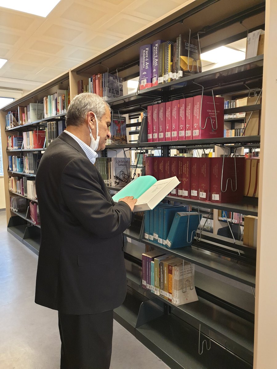 Yerel tarih araştırmacısı ve yazar Çetin Asma, üniversitemiz kütüphanesini ziyaret etti. @bartinedu