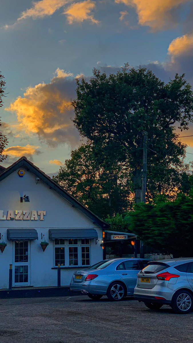 CURRY NIGHTS 🥘🌅

If you haven’t tried us before, we are based in Meopham village with onsite free parking &amp; some of the tastiest curries in Kent! Hope to see you soon ☺️ #meopham #wrotham #curry #kent #lazzat #indianfood #sunset <a href="/Kent_Online/">KentOnline</a> <a href="/thisiskent/">Kent News</a> <a href="/SevenoaksMums/">Sevenoaks Mums</a>