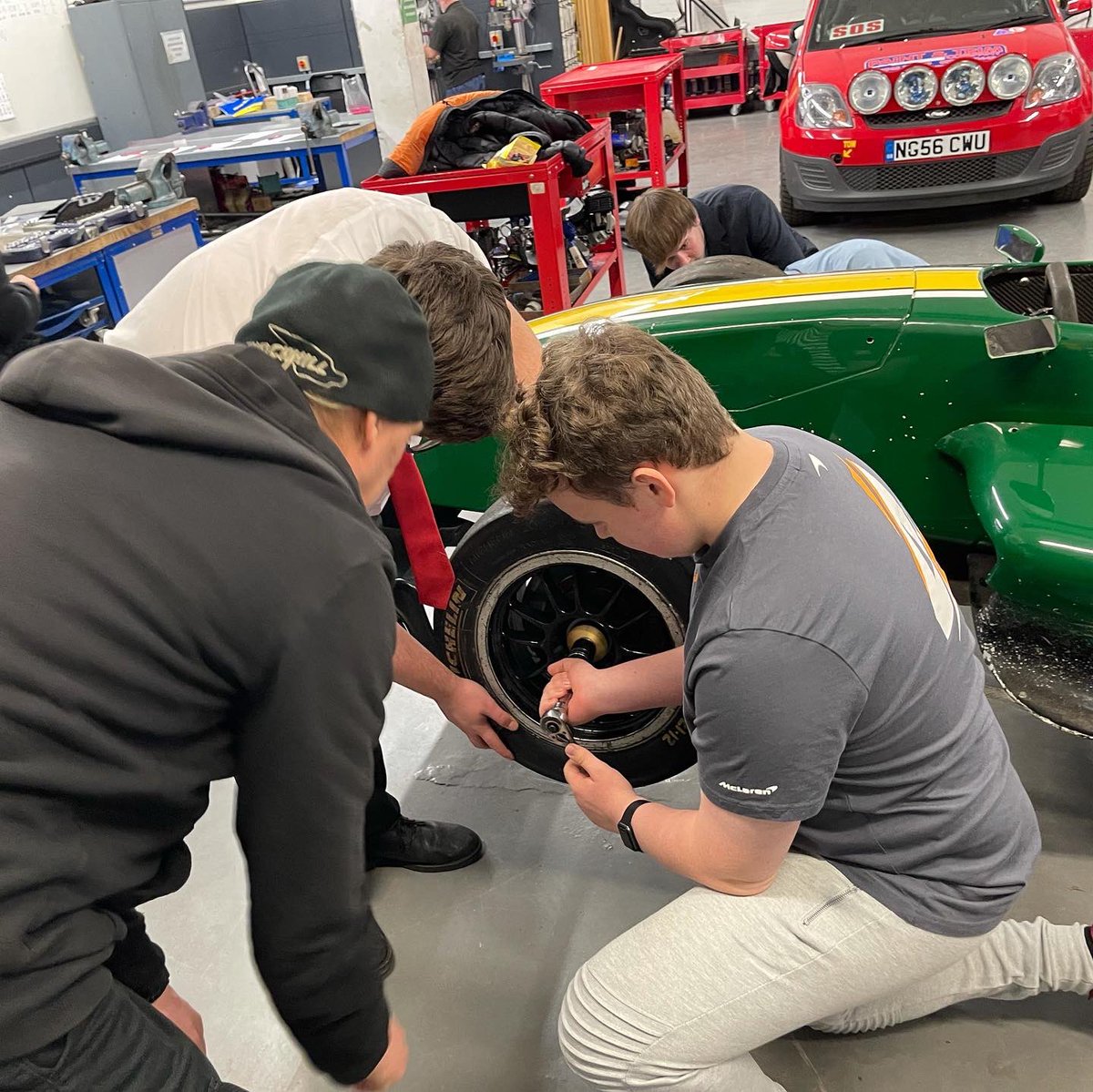 It was great to welcome Year 11 pupils from <a href="/OATChadwick/">Ormiston Chadwick</a>, <a href="/StsPnP/">Ss Peter & Paul Catholic High School</a> and @stchadsschool to our Motorsport mini-links session yesterday!

We hope you all had a great time working with our Motorsport staff and students on our Formula Renault racing car.

See you all again soon 😀