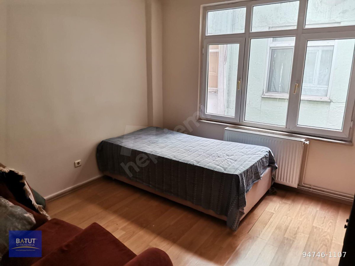 siteilanlar's tweet photo. 🛀 Banyo Sayısı: 1
🛌 Oda + Salon Sayısı: 2+1
🏠 M² (Net): 90 m²
📌 Konum: Mimar Sinan/Üsküdar https://t.co/1Ss1xz0ZEc