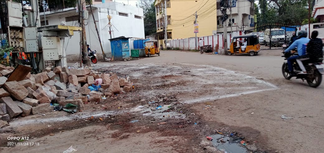 Deeswm9's tweet photo. @aliammu110 @GadwalvijayaTRS @ZC_Khairatabad @GHMCOnline @HyderAliHashmii @S_A_R_Activist @Safder_110 @MirzaSiraj_INC @HiHyderabad @FahadMaqsusi Cleared and got rectified https://t.co/URHYxP4Zu6