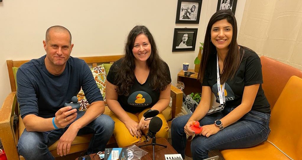 BarvazG's tweet image. גם את @orikrn תוכלו לשמוע בפרק המיוחד שלנו כאן ב #DevOpsDays2021!
@VickiToVictory1 
@DevOpsDaysTLV