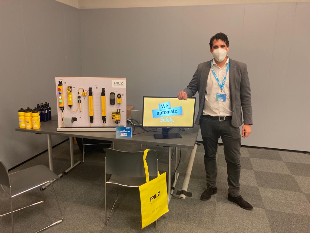 Pilz_ES_PT's tweet photo. Hoy estamos en la Jornada Anual @aeqtonline, en un repaso a los proyectos y retos conseguidos durante este 2021 entre los Business Partners. Además mostraremos durante la sesión una selección de nuestros productos y compartiremos ideas sobre el futuro de la #industriaquímica 👏 https://t.co/3Ha6dtmb5q