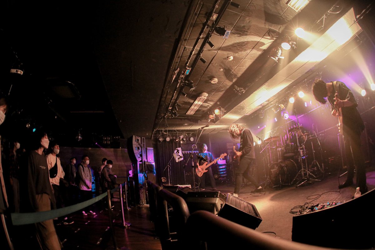 narwhal_ikkaku's tweet photo. Narwhal live 11/20 梅田Zeela "エモーショ鳴ル -Reunion-"
Thank you!

①SONAR
②奏者ノ忘レモノ
③光芒の残滓
④Shambhala
⑤16×9のピエロ
⑥風吹く0時

Photo by キッシー(@kissy4242 )

Next → 12/13 アメリカ村BEYOND https://t.co/RbOCj0MOcR