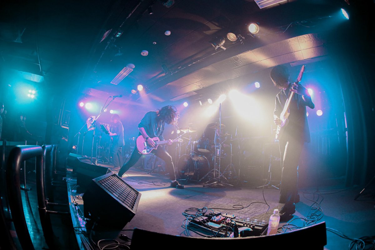 narwhal_ikkaku's tweet photo. Narwhal live 11/20 梅田Zeela "エモーショ鳴ル -Reunion-"
Thank you!

①SONAR
②奏者ノ忘レモノ
③光芒の残滓
④Shambhala
⑤16×9のピエロ
⑥風吹く0時

Photo by キッシー(@kissy4242 )

Next → 12/13 アメリカ村BEYOND https://t.co/RbOCj0MOcR