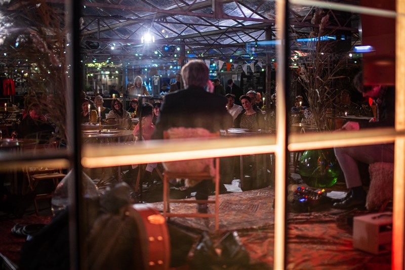 <a href="/verhalenavond/">Verhalenavond</a> gaat door! Op vrijdag 26 november hoor je in heel Friesland de mooiste verhalen. Kom je ook luisteren? bit.ly/verhalenavond-…