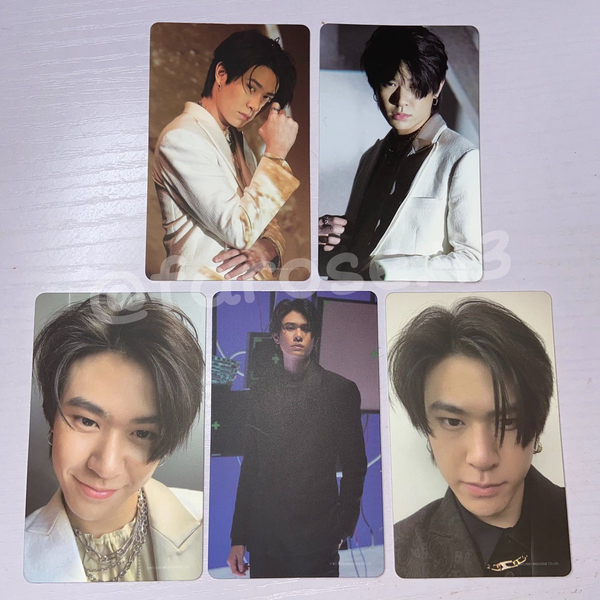 Farose_KPOP's tweet photo. ปล่อยยกเซ็ต 290฿ 📮ค่าส่ง30
#ThirdBDAY23rdProject
#ThirdLapat #ตลาดนัดtrinity
#XXSIVK #PorscheSivakorn
#JackieJackrin #JamyJamess
#9by9 https://t.co/vYyEBIiTGd