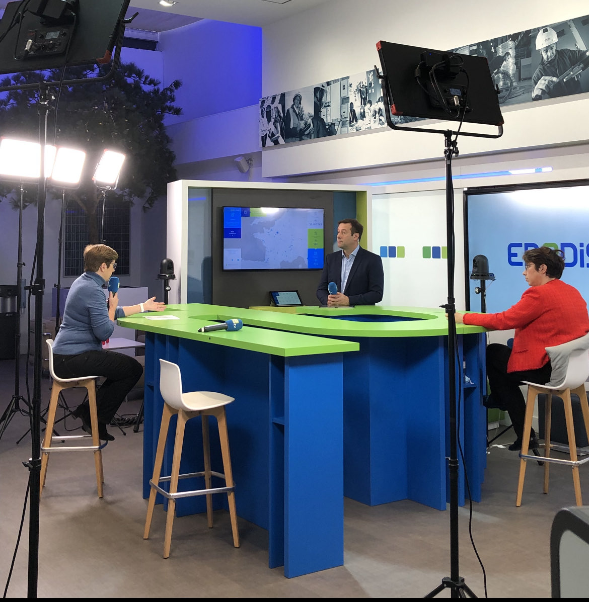 Merci à ⁦<a href="/M_Laigneau/">Marianne Laigneau</a>⁩ ⁦<a href="/enedis/">Enedis</a>⁩ de m’avoir invitée à intervenir au « rendez-vous des CODIR » ce matin. Santé et Sécurité, attractivité des métiers, formation autant de sujet de partage entre les entreprises du ⁦<a href="/SERCE_France/">SERCE</a>⁩ et ⁦<a href="/enedis/">Enedis</a>⁩ !! 👍😃