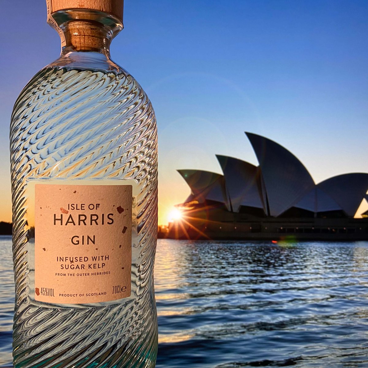 With wintery weather setting in, our thoughts turn to our friends &amp; family down under where the weather is getting warmer.  To share our island spirit, Isle of Harris Gin is available for direct delivery down under 🌏harrisdistillery.com.au