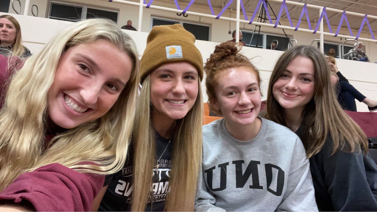 ladyflashesbb's tweet photo. Love our LFB alumni - supporting at Upper Sandusky!! @mstephens13151 @KalliSowers ⁦@layladials12⁩ ⁦@tristinbuurmaa⁩ https://t.co/u7mge7sCSy