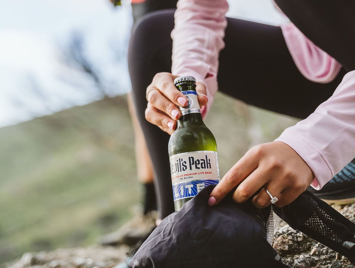 DevilsPeakBeer's tweet photo. Pulling out all the stops with #DevilsPeakLite #only88calories #TheLITE #SeeTheLite https://t.co/bJMrHC4plK