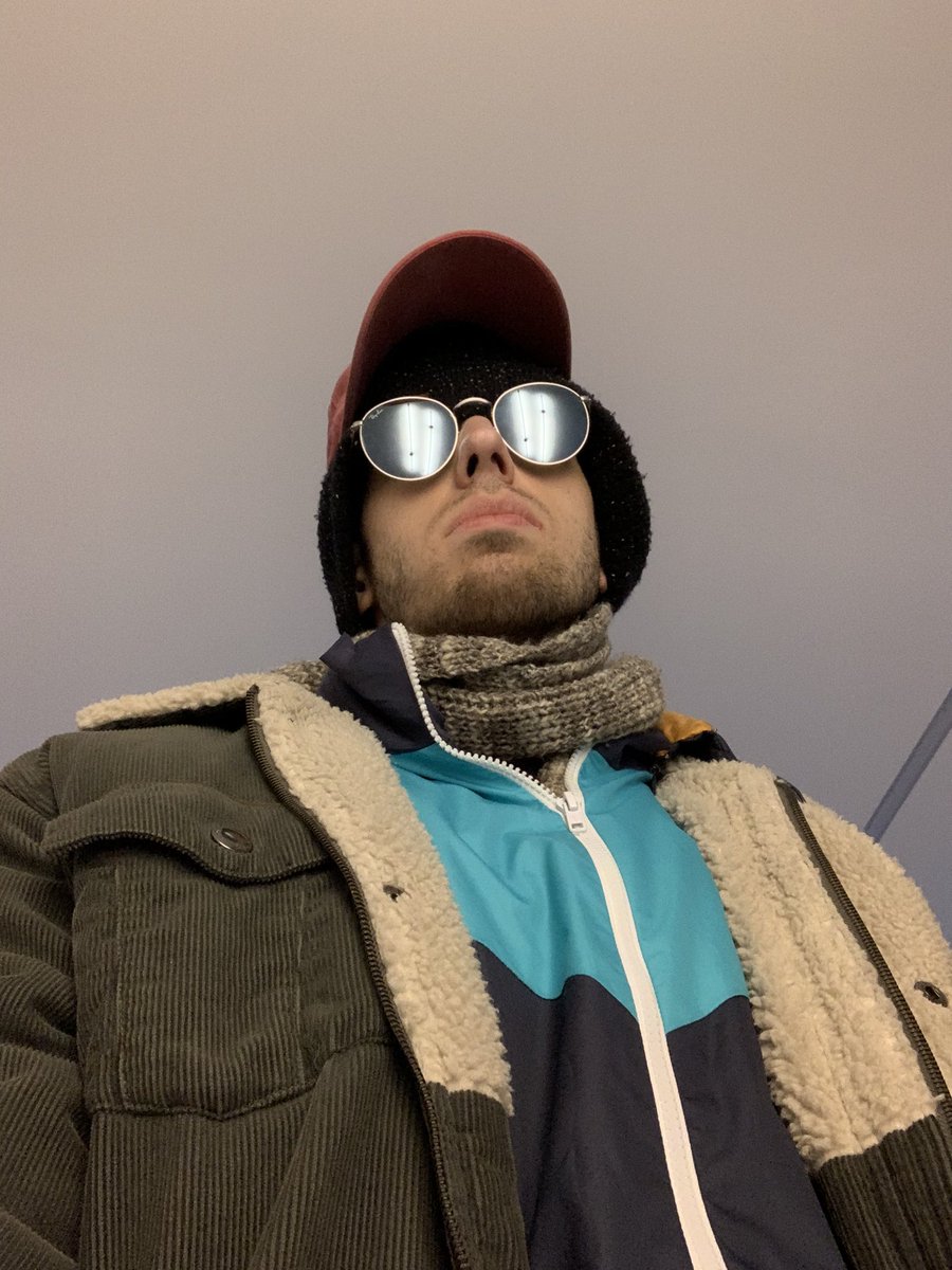 Dvlsfav's tweet photo. Я в деле #одетаясреда https://t.co/YsLq817QD5