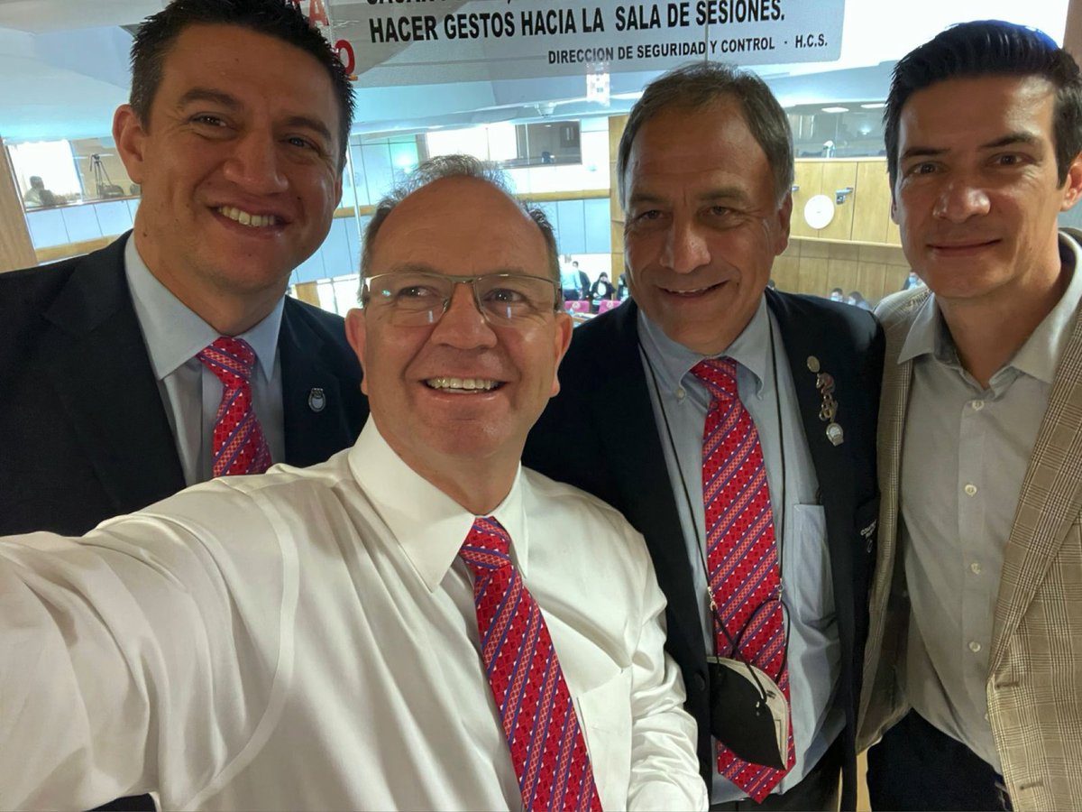Camilo Perez LopezM (@camiloperezlm) on Twitter photo Ya me encuentro en el congreso aguardando la sesión de la Cámara de Senadores. Estamos convencidos de los beneficios que brinda el deporte a la sociedad. Seguimos trabajando por y para el deporte. #OdesurEnPy <a href="/coparaguay/">Comité Olímpico Pyo</a> <a href="/asu2022oficial/">Asunción 2022</a> Ya me encuentro en el congreso aguardando la sesión de la Cámara de Senadores. Estamos convencidos de los beneficios que brinda el deporte a la sociedad. Seguimos trabajando por y para el deporte. #OdesurEnPy <a href="/coparaguay/">Comité Olímpico Pyo</a> <a href="/asu2022oficial/">Asunción 2022</a>