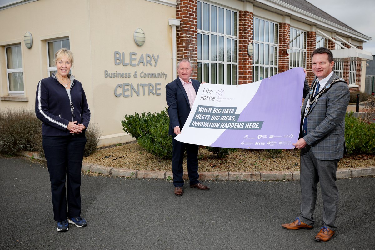 We are delighted to have secured two hundred and sixty-thousand pounds from the UK Government’s Community Renewal Fund to set-up a ‘Southern Region Data Innovation Hub’.

To find out more about innovative project click bit.ly/3DKPdS9