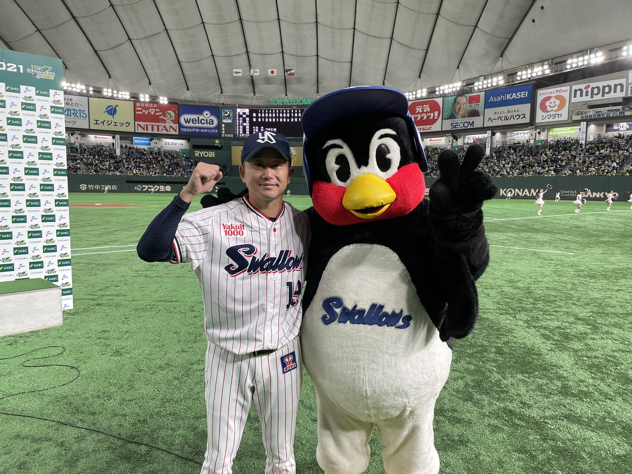 Twitter 上的 東京ヤクルトスワローズ公式 本日のヒーローインタビュー選手は 6回3安打1失点の好投 石川雅規 投手 チームスワローズ 絶対大丈夫 Swallows つば九郎 T Co Xzvef0rh3p Twitter