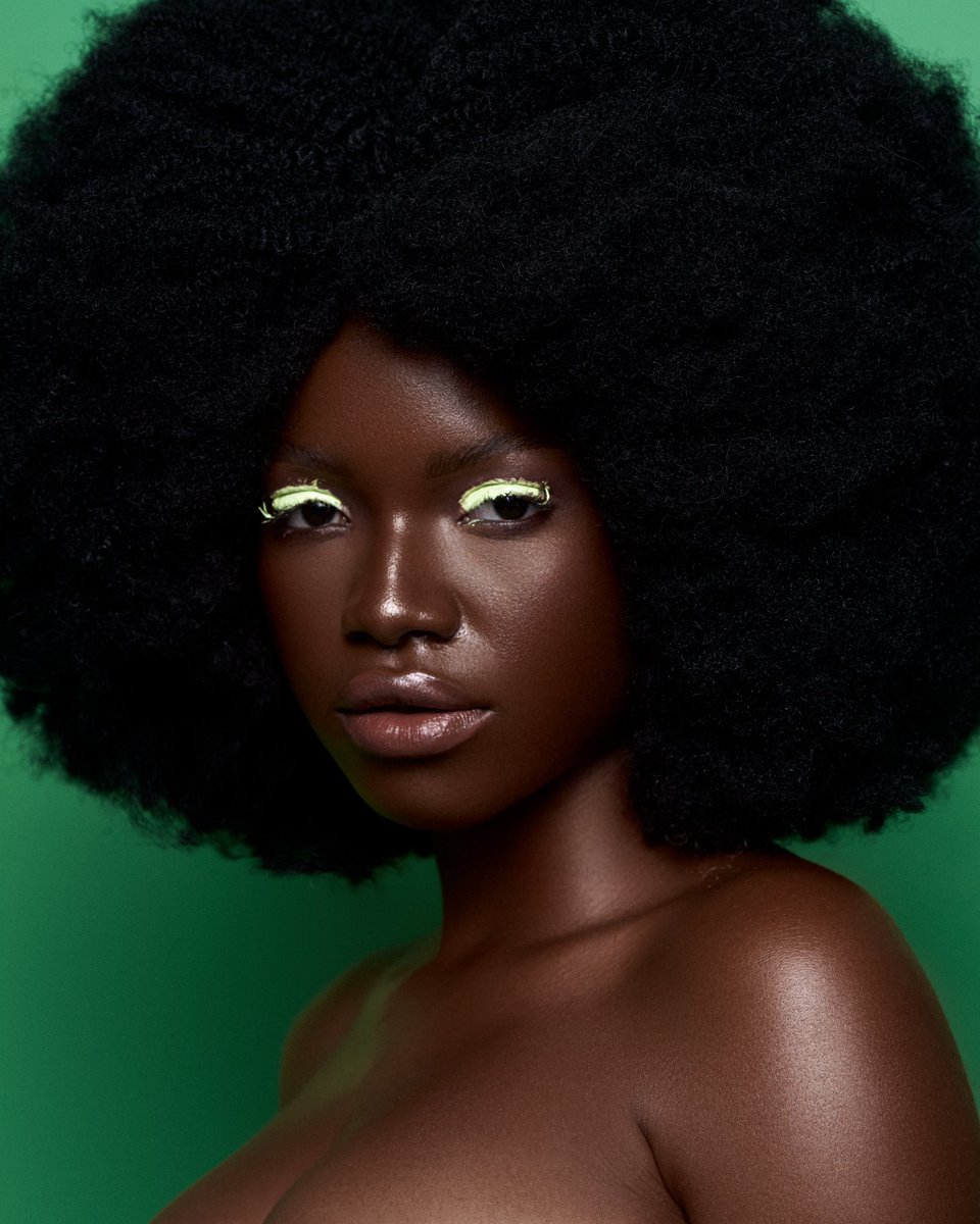 munachibeauty's tweet photo. Melanin dose ✨❤️
Which frame did it for you??? 
Makeup: @munachibeauty 
Captured by: @icapturestdios 
#GRAMMYs #singyourdialect 
Please RT when this crosses your TL https://t.co/gHLLyDINQP