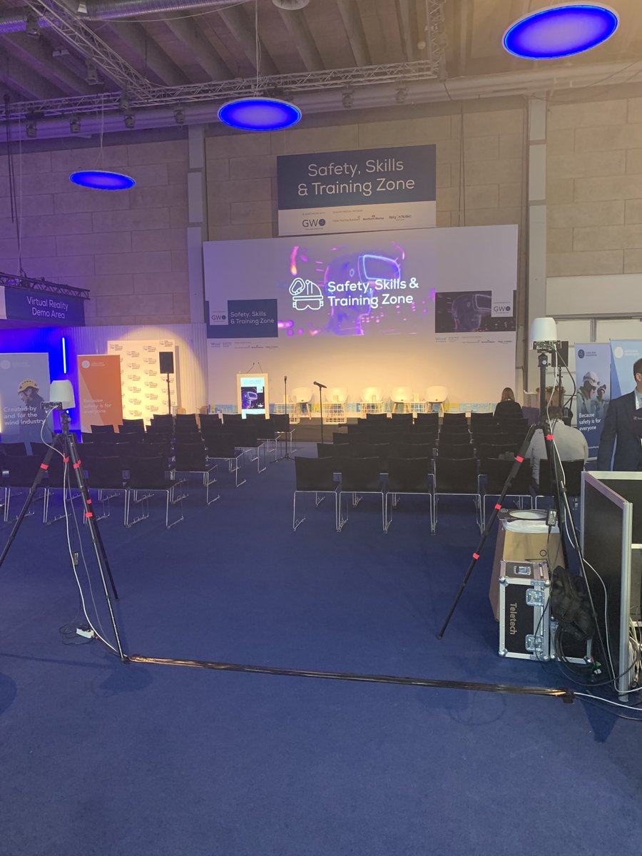 TraumaResus's tweet photo. Just over an hour until the @GlobalWindOrg awards at @WindEurope in Copenhagen. It’s an achievement in itself for Trauma Resus to be a finalist in 2 separate categories! Fingers crossed 🤞🏼 #EURIECA #AdvancedFirstAid https://t.co/p0xj7fwGCS