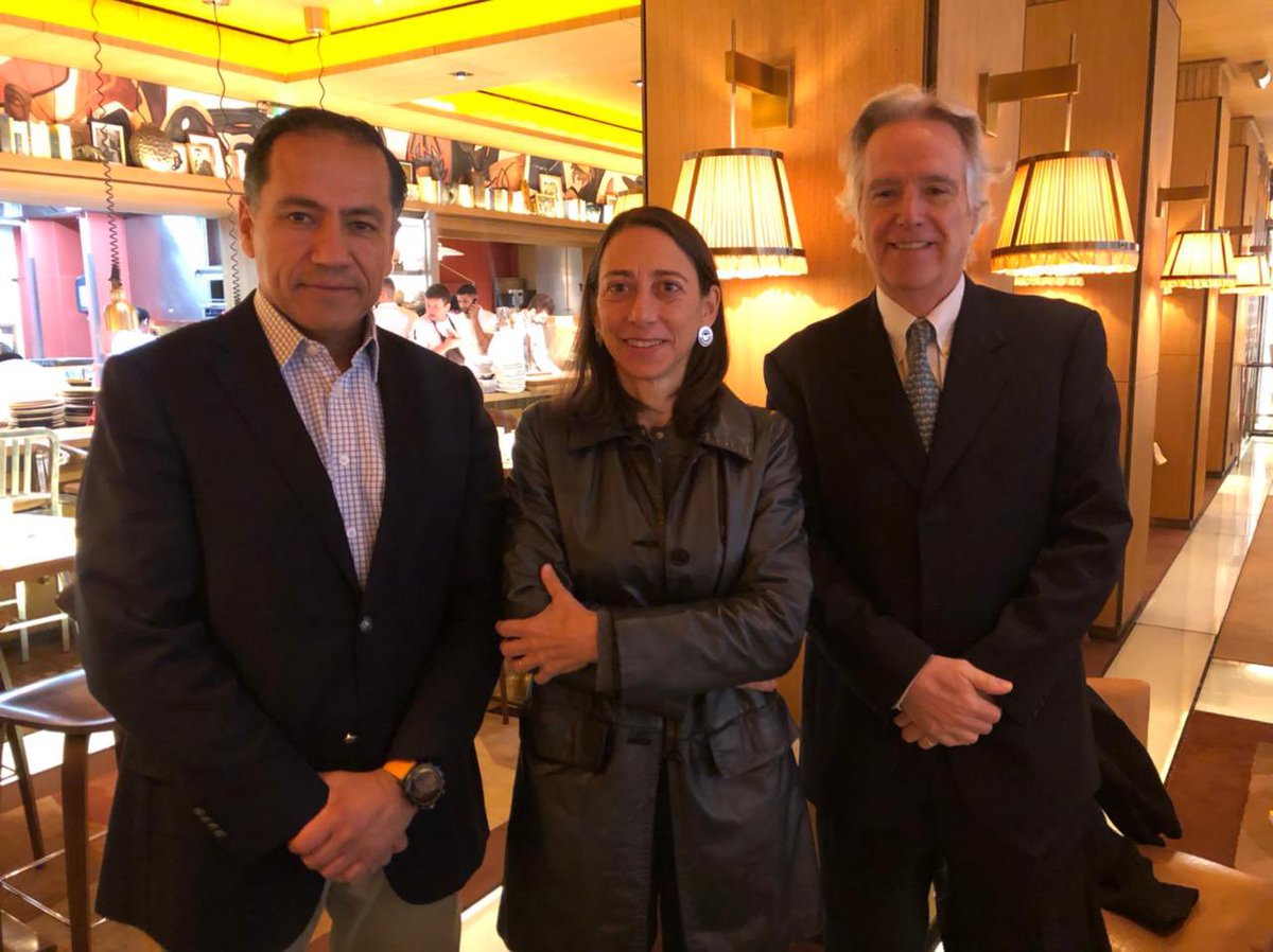 🗓 Esta mañana nuestro Embajador <a href="/fmorande/">felipe morande</a> se reunió con el Director de <a href="/InvestChile/">InvestChile</a>, <a href="/arodriguezrowe/">Andrés Rodríguez Rowe</a> y con la Jefa de la Division de Inversiones de la <a href="/OECD/">OECD ➡️ Better Policies for Better Lives</a> <a href="/AnaNovik2/">Ana Novik OECD</a> 

🗣 Una muy interesante conversación sobre los desafíos comunes de los países <a href="/OECD/">OECD ➡️ Better Policies for Better Lives</a> en materia de inversión ‼️