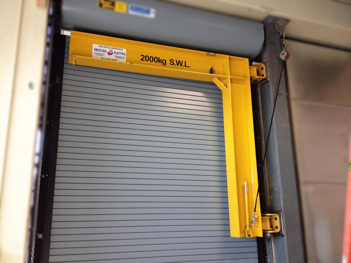 Kristian_Ltd's tweet image. Wall bracketed I-beam jib crane for our customers upper loading dock window.

#jib #jibcranes #loadingdocks #materialhandling #crane #cranes #jibcrane #ibeam #loadingandunloading #liftingequipment