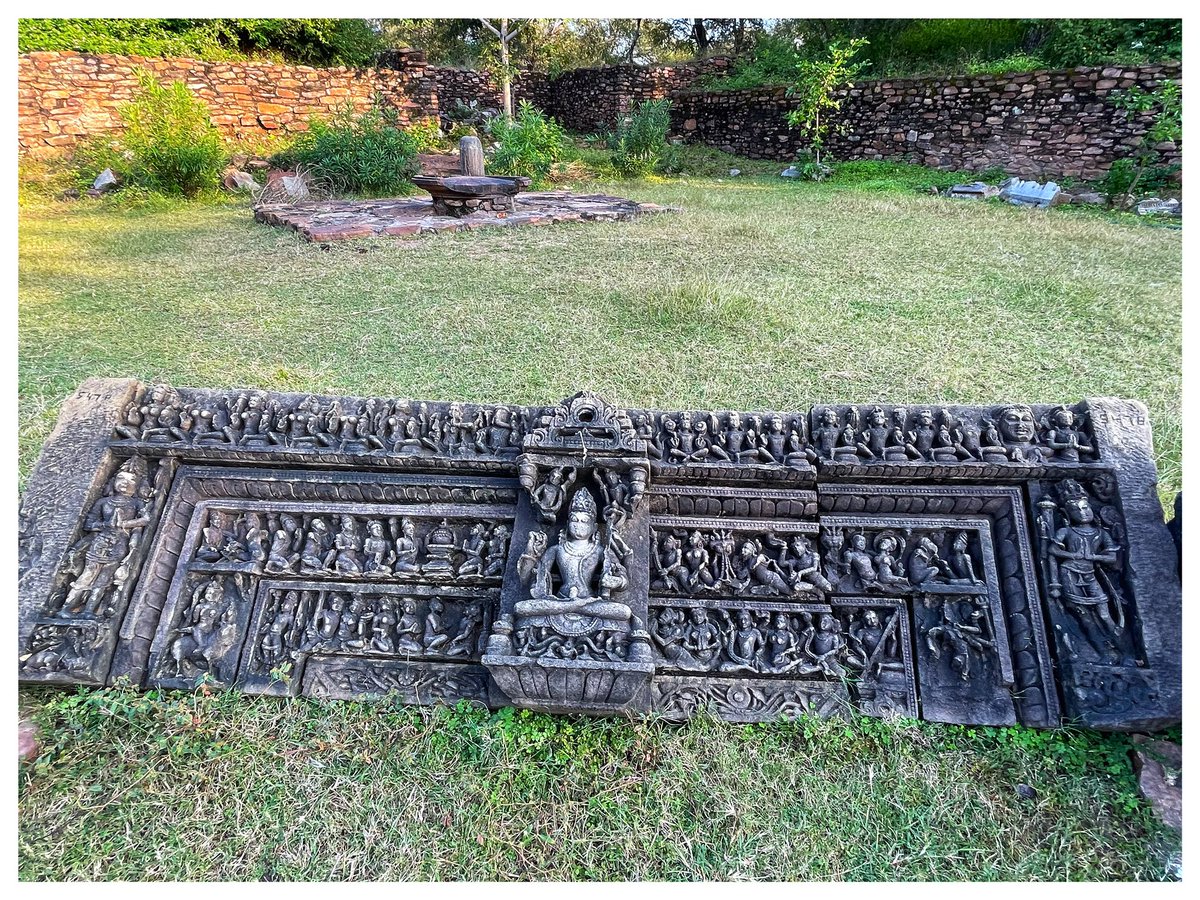 ShefVaidya's tweet photo. The magnificent Ghateshwar Mahadev temple of Badoli, near Rawerbhata is a part of a complex of 8 temples built by the Gurjara Pratihara kings in 10th century CE. Unfortunately, they were broken and vandalised by fanatical Izlamic invaders. It hurts to see the broken Murtis! https://t.co/qw4orsEY8l
