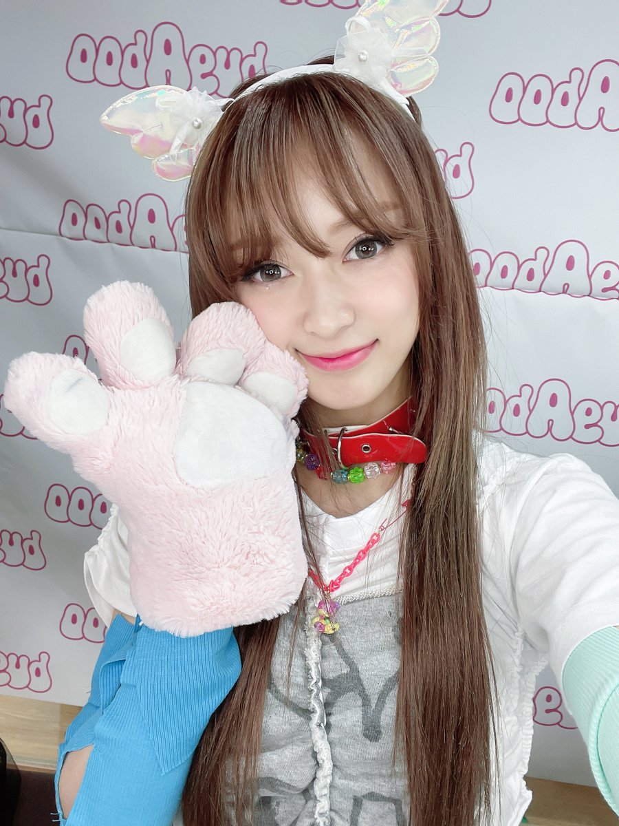 bugAboopicx's tweet photo. they are so cute I'm gonna cry😭💕

#bugAboo #버가부 https://t.co/lNe2qjpShp