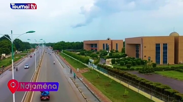 AAdjbane's tweet photo. Toumaï tv koula ma chafa #Ambata, #Boutal-bagara, #Walia_hadjaraï wa akharine da wala chounou ? 😂😂
Mais sérieux, NDjam est belle lakine sehi da akheir kw! https://t.co/A5piFfIcAz