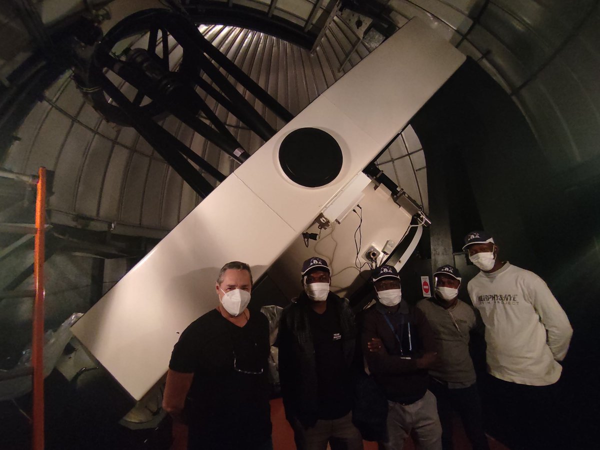 KamSZach's tweet photo. Un bon temps passé au Centre Pédagogique Planète Univers (C2PU) (@ObsCoteAzur) avec @EricLagadec ! Une prise en main de Omicron un des deux télescopes astronomiques professionnels de 1m de C2PU, sur le site de Calern, bons souvenirs de @OMM_Officiel! Ça inspire @AtmosCampus ! https://t.co/Lbav21ustg