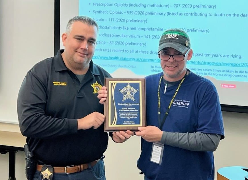 Randerson041's tweet photo. Last night @HennepinSheriff Dave Hutchinson surprised me with an award. In 2004 I was an on & off resident of the Henn Cty Jail. 17 years later getting this. #PowerOfRecovery #WeDoRecover #RecoveryIsPossible #RecoveryWorks #RecoverOutLoud #ThisIsWhatRecoveryLooksLike https://t.co/5OeoXnucKv