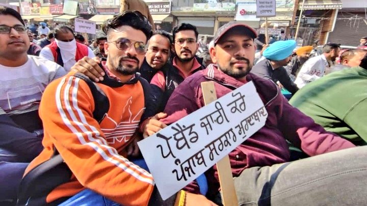 Bjp4Urban's tweet image. Payband of PSPCL employees is pending since 2011. All clerical and technical staff of #PSPCL and #PSTCL are on strike from 14th November 2021 and still running and @CHARANJITCHANNI Sarkar is sleeping
#CongressMuktPunjab #CongressMukTBharat  
@PMOIndia @CMOPb @JPNadda @AshwaniSBJP