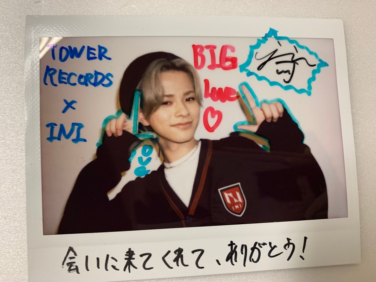 直筆サイン入りNOEUL THE 1ST FAN MEETING Boxset 直筆サイン入りNOEUL