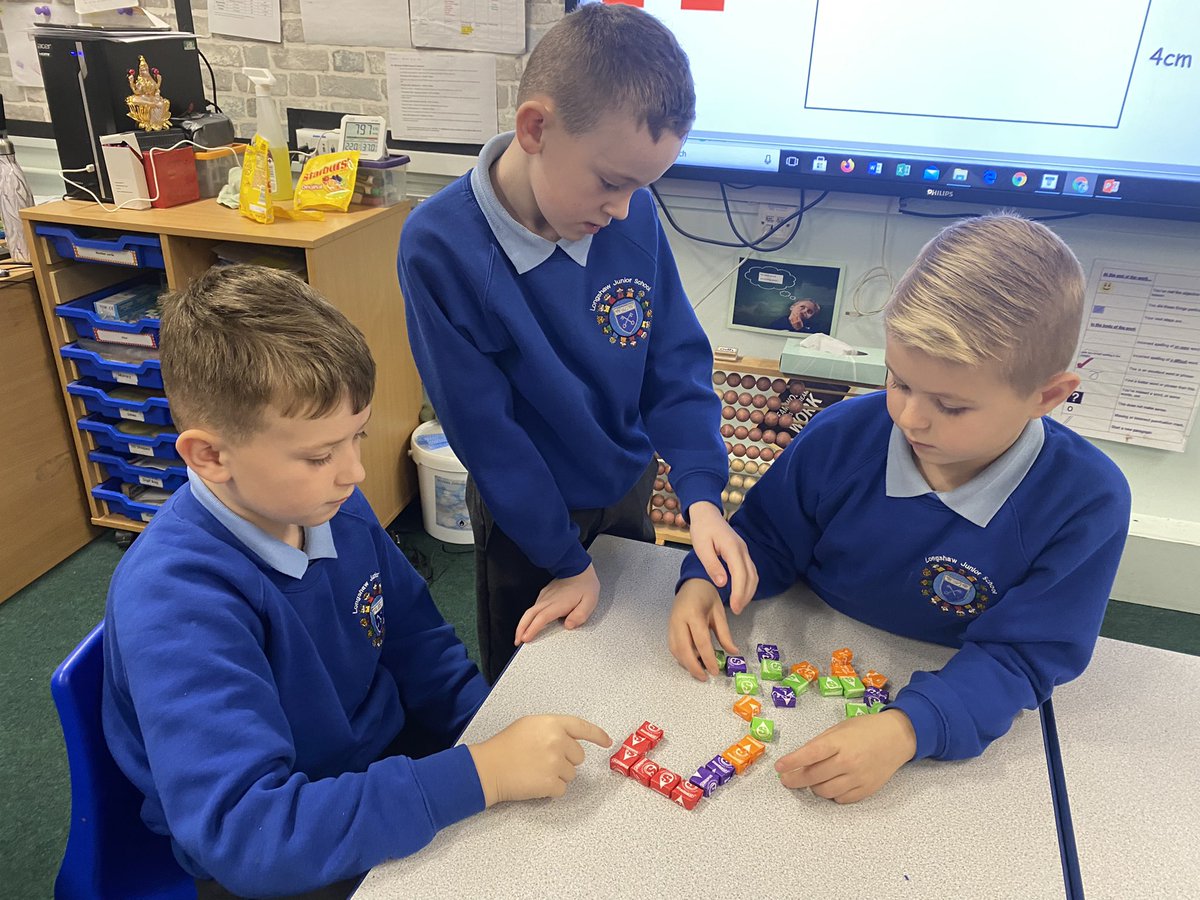 class_5p's tweet photo. In maths, we used Starburst to help us learn how to calculate the area of rectangles. https://t.co/Nfl8xd1ThI