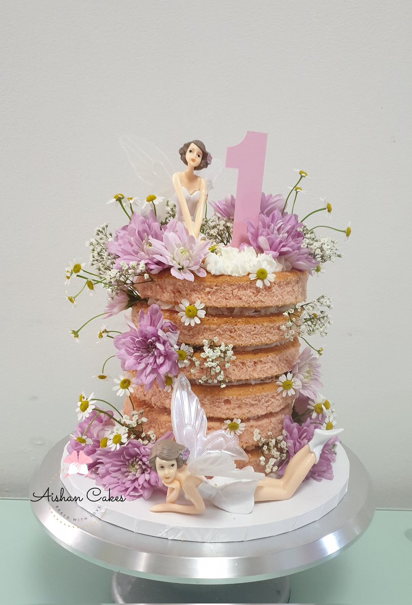 AishanCakes's tweet photo. #birthdaycake https://t.co/Yq6rvfAo7b