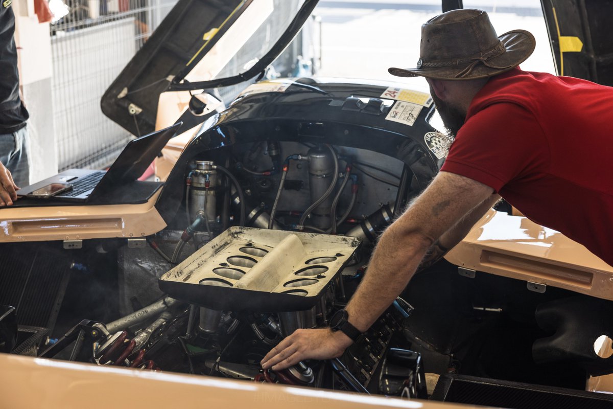 robertovery's tweet photo. ERIC #IMAGEBYOVERY #groupcracing #spiceSE89C #90s #lemans #ericdeseynes #historicracing #peterauto #cosworth #finacialtimes https://t.co/J7gt1P6D1d