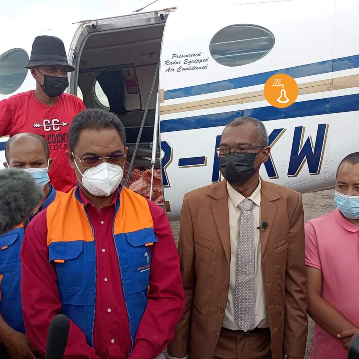 JiramaOfficiel's tweet photo. #JIRAMA - #MEAH: Recours à la pluie provoquée pour Antananarivo
Les conditions sont remplies, à partir de ce jour, pour provoquer la pluie à Antananarivo. L'action vise à rehausser le niveau des barrages hydroélectriques et les stations de traitement d'eau.
#AlefaJIRAMA https://t.co/WbOCI2pT6c