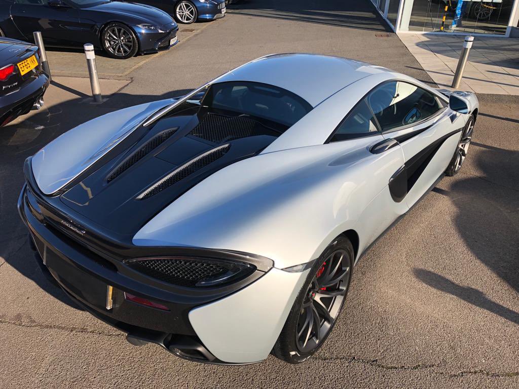 GRANGEMOTORS's tweet photo. Just arrived @BrentwoodAston McLaren 540C low mileage and immaculate condition, Silver with Jet Black Nappa leather interior, for more information visit our website or call the sales team on 01277 249555. #GrangeEngage #McLaren #540C
https://t.co/sDwohMKm1V https://t.co/j4eZIqUUkG