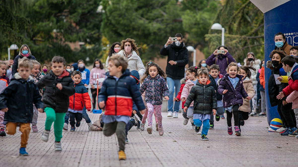 Lanzadigital (@lanzadigital) on Twitter photo Carreras en el CEIP Carlos Vázquez con la ilusión de ayudar a La Palma lanzadigital.com/provincia/ciud… #CarreraSolidaria #CEIPCarlosVázquez #LaPalma <a href="/AGUSTINLUJAN__/">AGUSTIN LUJAN</a>
📸 📹 Galería fotográfica de Elena Rosa / <a href="/Lanzadigital/">Lanzadigital</a> Carreras en el CEIP Carlos Vázquez con la ilusión de ayudar a La Palma lanzadigital.com/provincia/ciud… #CarreraSolidaria #CEIPCarlosVázquez #LaPalma <a href="/AGUSTINLUJAN__/">AGUSTIN LUJAN</a>
📸 📹 Galería fotográfica de Elena Rosa / <a href="/Lanzadigital/">Lanzadigital</a>