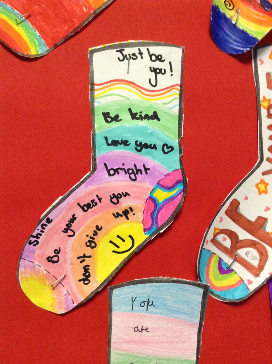 CRavenshead's tweet photo. Last week, the whole school took part in #AntiBullyingWeek. All of the children have written one kind word which has been displayed in the school as a reminder of the importance of always being kind ☺️@ABAonline https://t.co/1Amqh06fLB