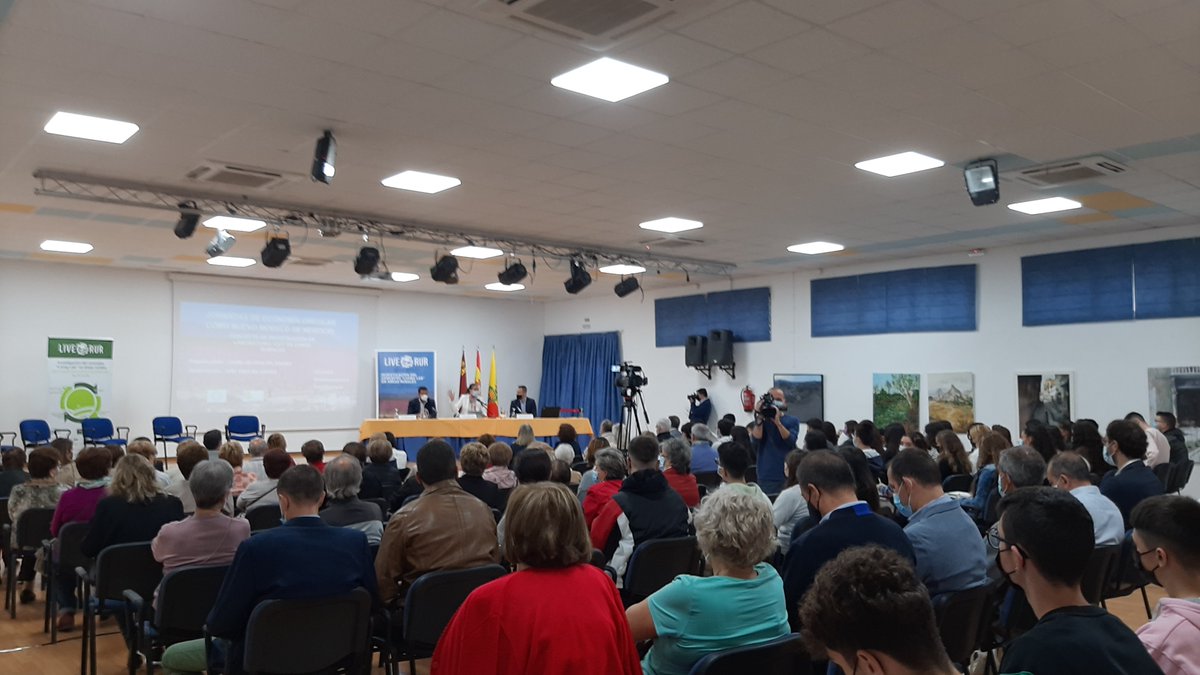 Gran éxito de las Jornadas Finales de Economía Ciruclar 29 de octubre <a href="/liverur/">LIVERUR</a> # H2020  de <a href="/AytoArchena/">Ayuntamiento Archena</a> 
 junto con su líder@UCAM y @ Adri en la que se realiza una revisión sobre los logros de este proyecto sobre #economiacircular , #modelosdenegocio y #desarrollorural